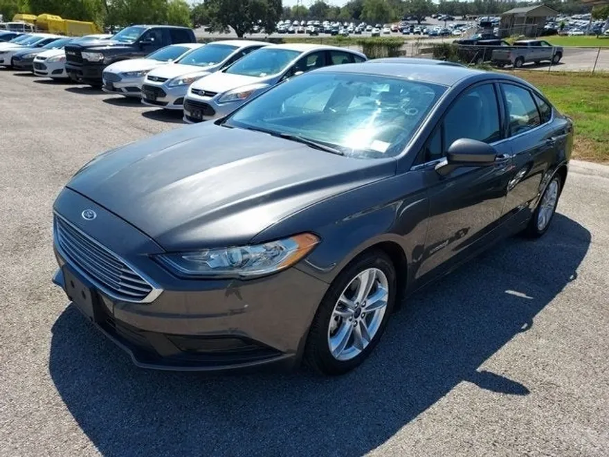 2018 Ford Fusion Hybrid S photo 1