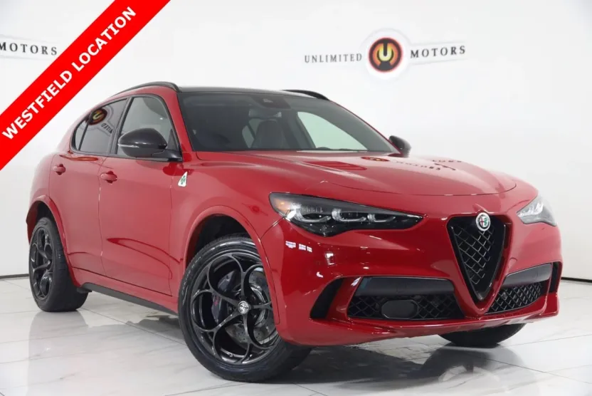 2024 Alfa Romeo Stelvio Quadrifoglio photo 1
