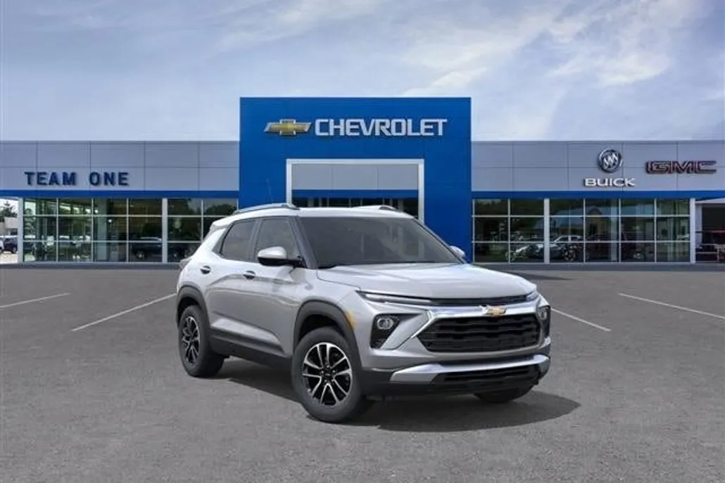 2026 Chevrolet Trailblazer LT photo 1