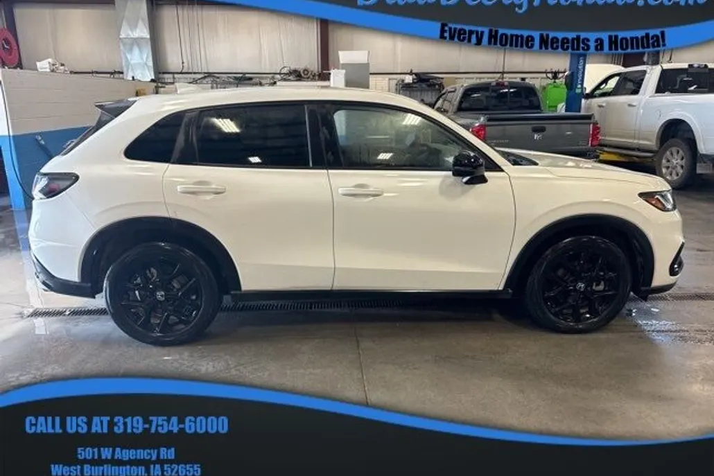 2024 Honda HR-V Sport photo 1