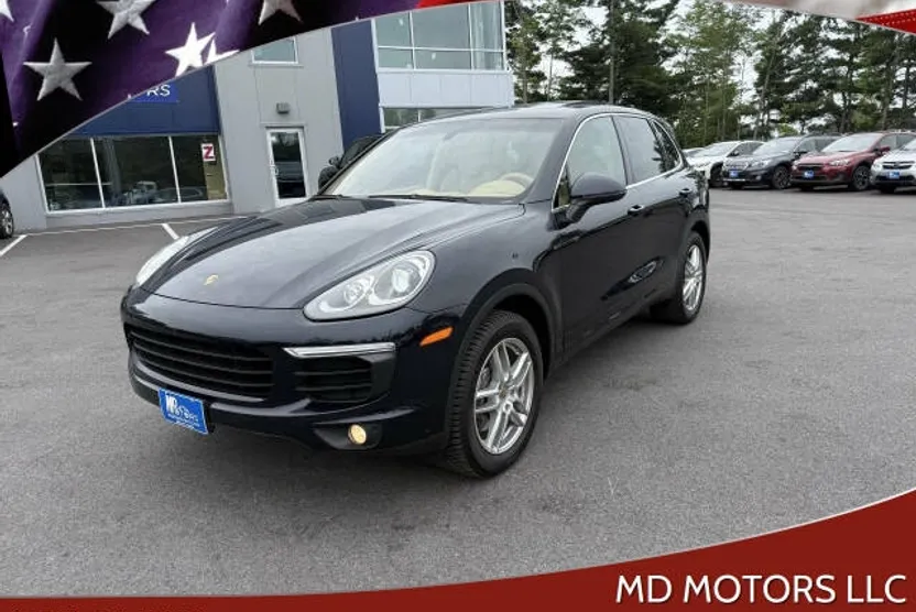 2016 Porsche Cayenne Base photo 1