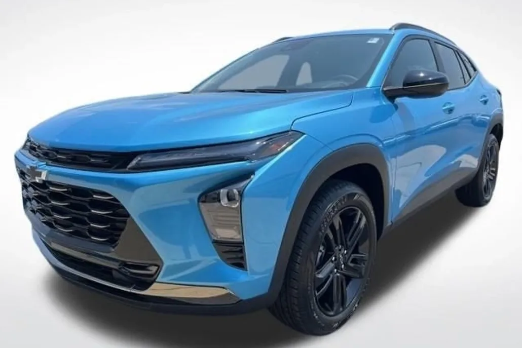 2025 Chevrolet Trax ACTIV photo 1