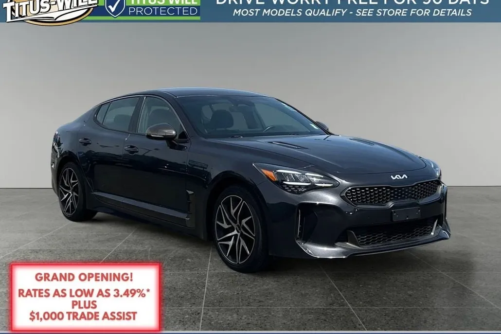 2023 Kia Stinger GT-Line photo 1