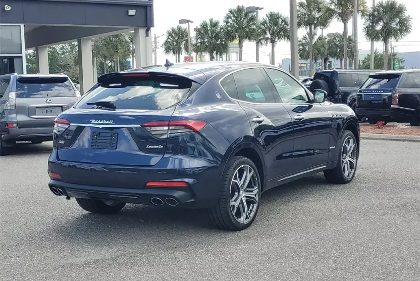 2021 Maserati Levante GranSport photo 1