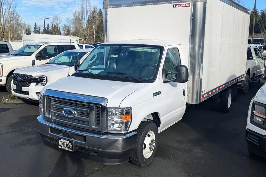 2024 Ford E-350 photo 1