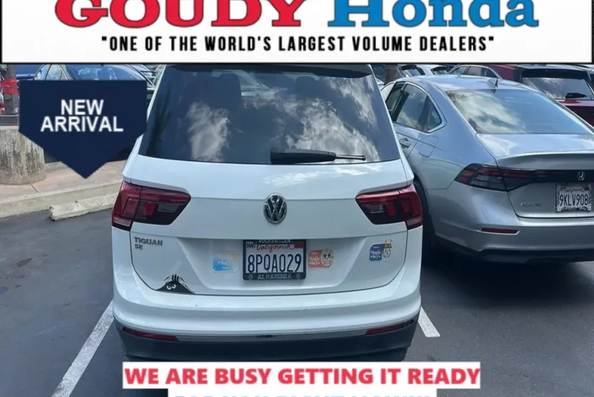 2020 Volkswagen Tiguan SE photo 1