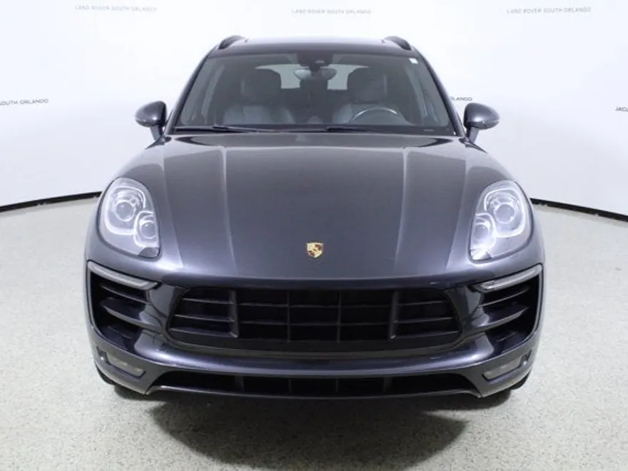 2017 Porsche Macan Base photo 1