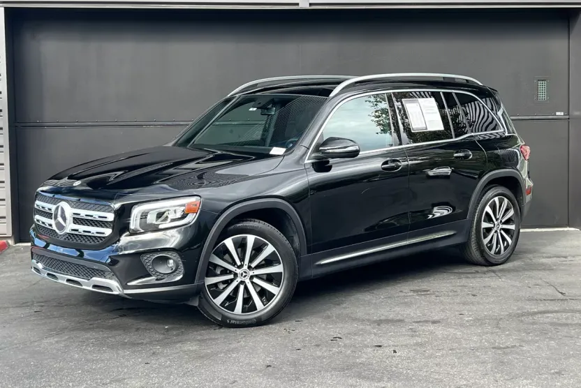 2020 Mercedes Benz GLB 250 4MATIC photo 1