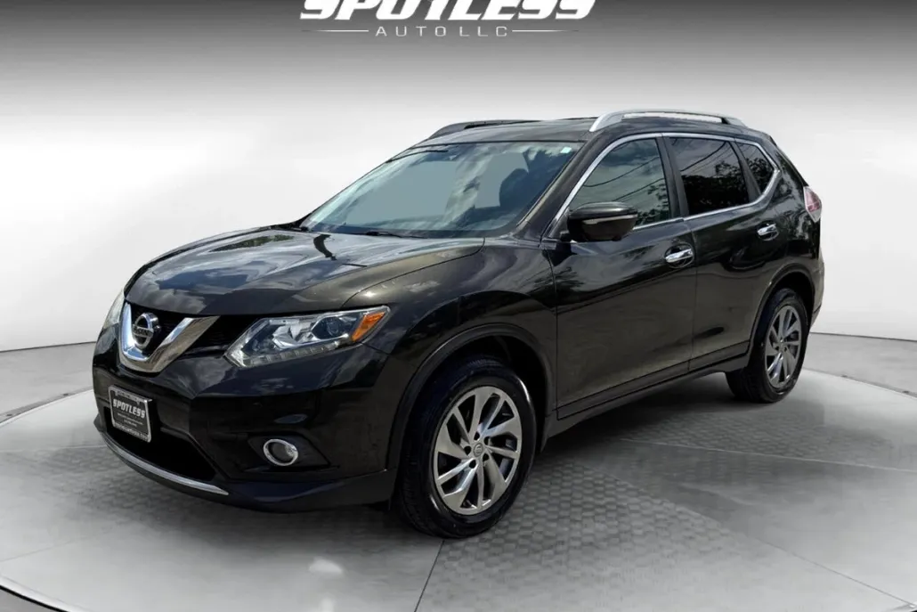 2015 Nissan Rogue SL AWD photo 1