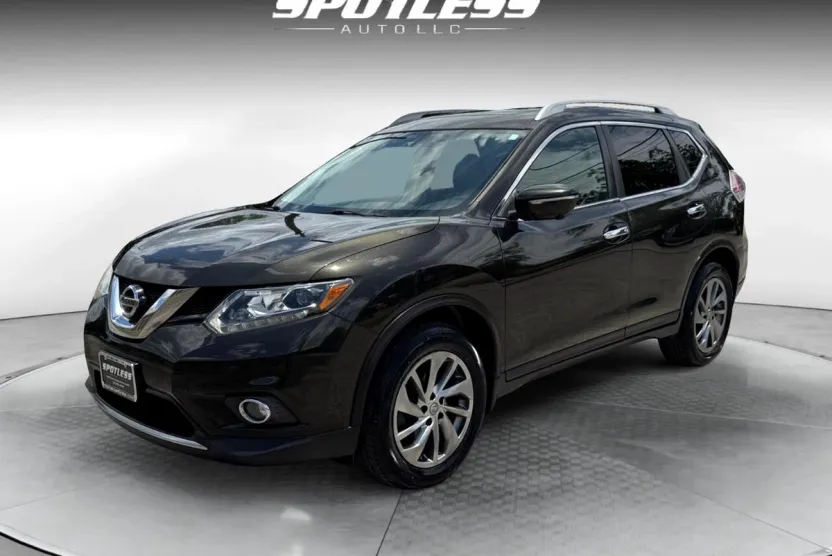 2015 Nissan Rogue SL AWD photo 1