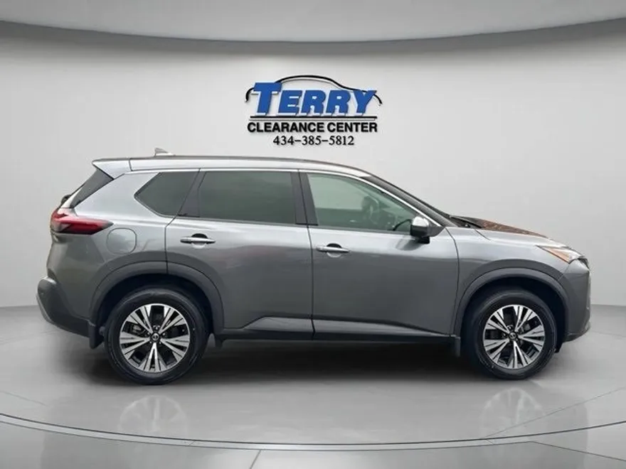 2021 Nissan Rogue SV photo 1