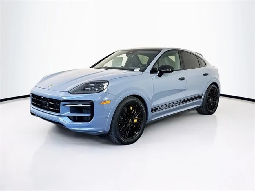 2025 Porsche Cayenne GTS Coupe photo 1