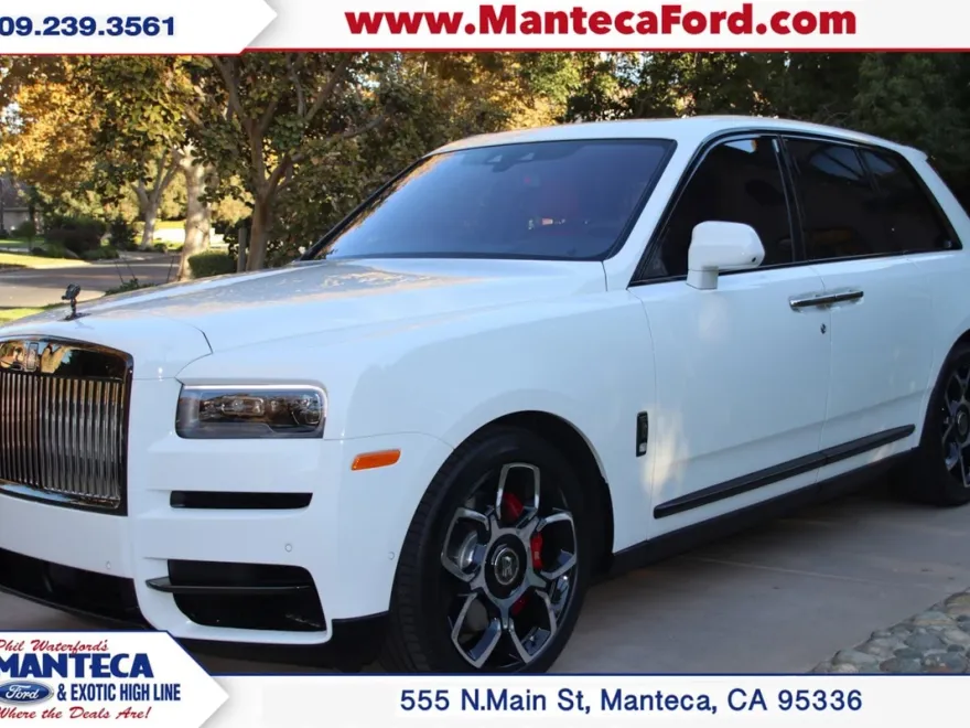 2023 Rolls Royce Cullinan Black Badge photo 1