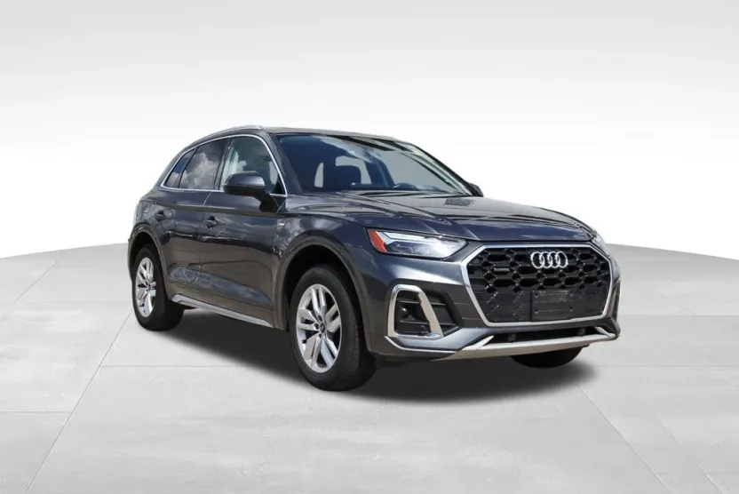 2023 Audi Q5 S line Premium photo 1