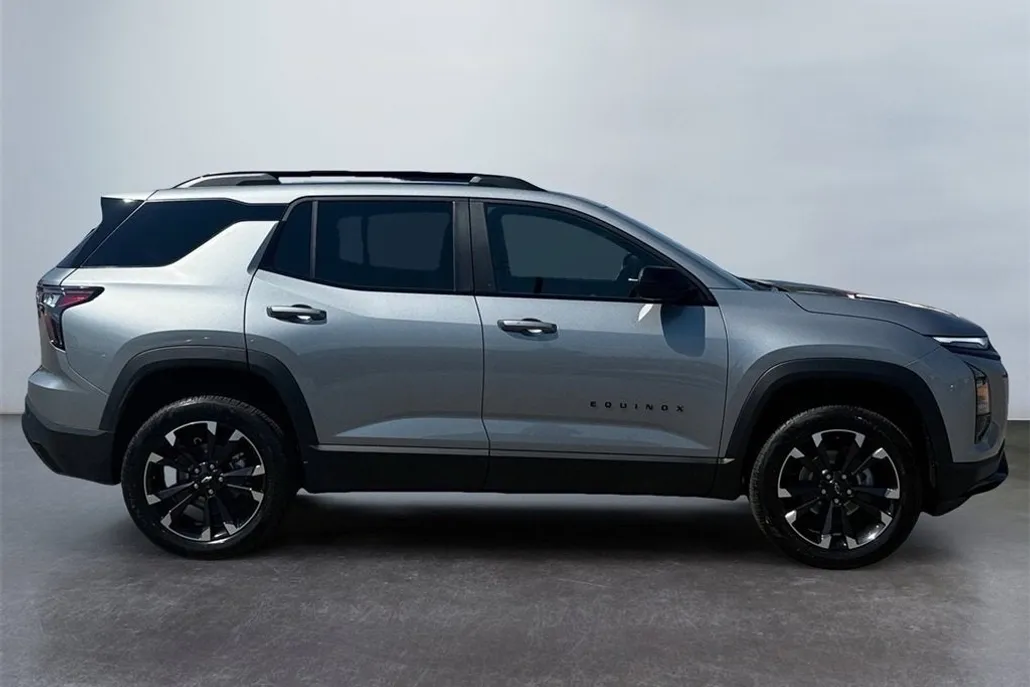 2026 Chevrolet Equinox RS photo 1