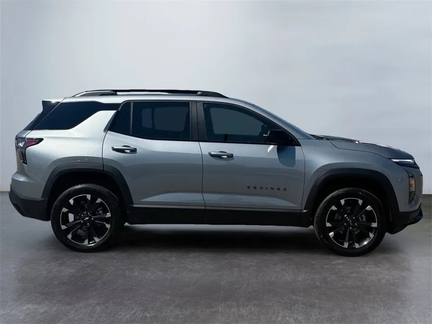 2026 Chevrolet Equinox RS photo 1
