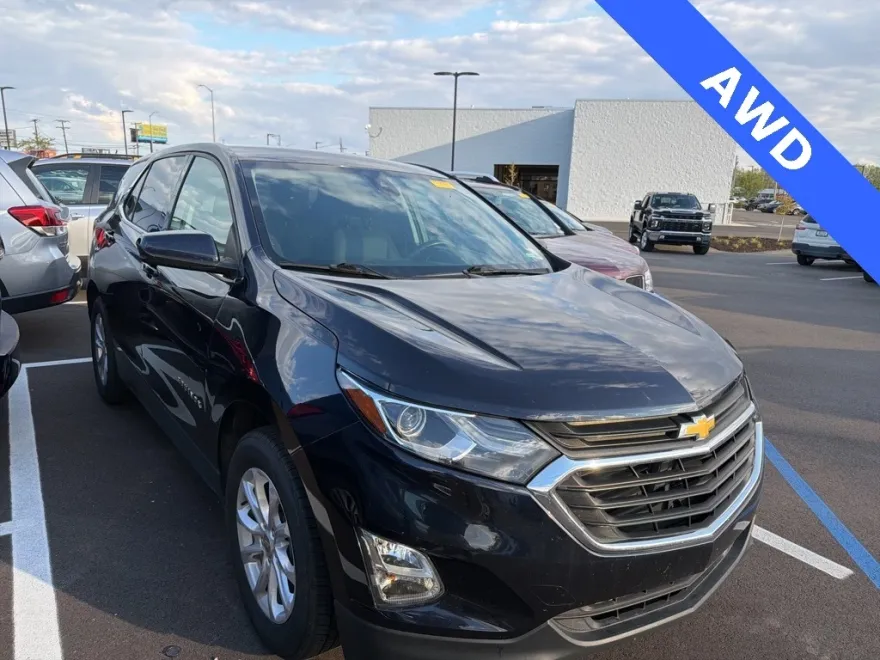 2020 Chevrolet Equinox LT photo 1