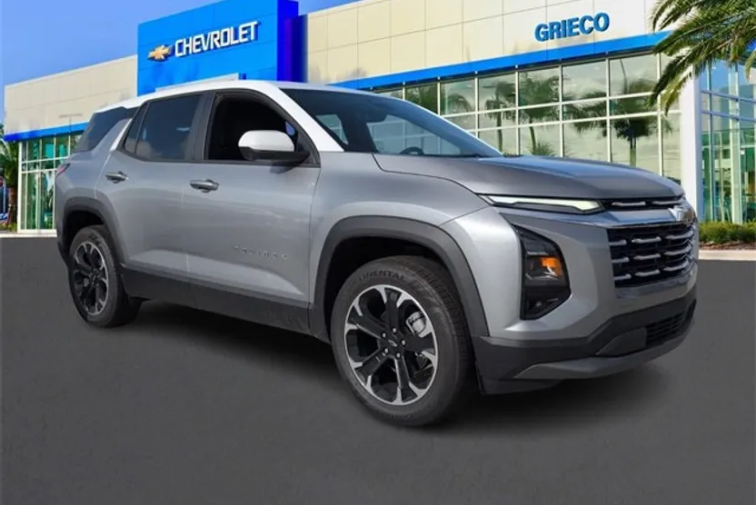 2026 Chevrolet Equinox LT photo 1