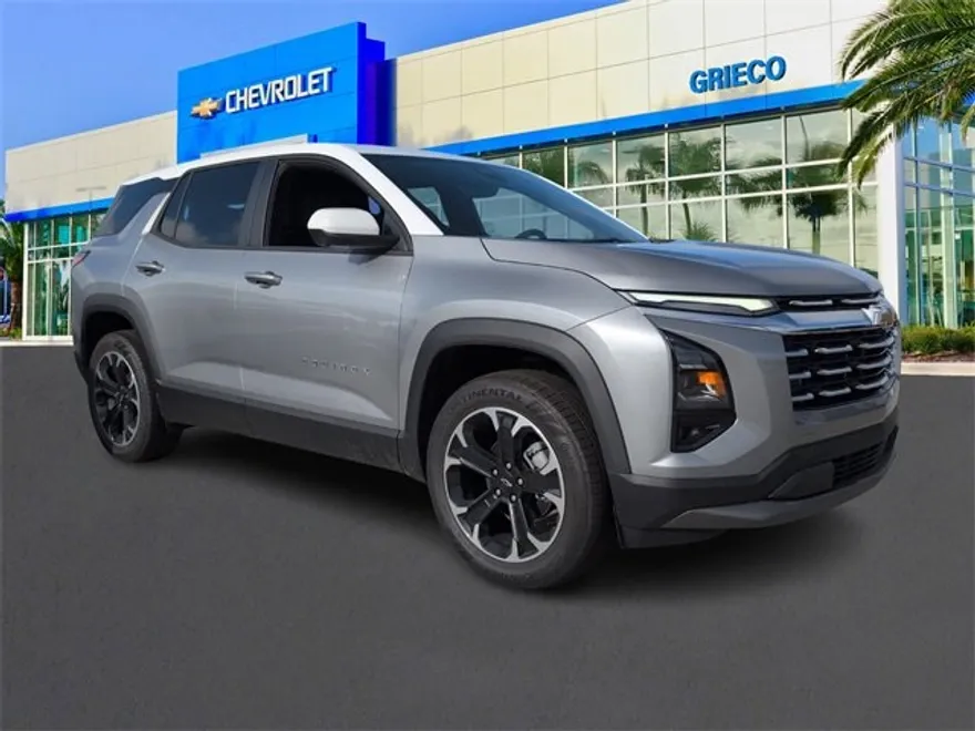 2026 Chevrolet Equinox LT photo 1