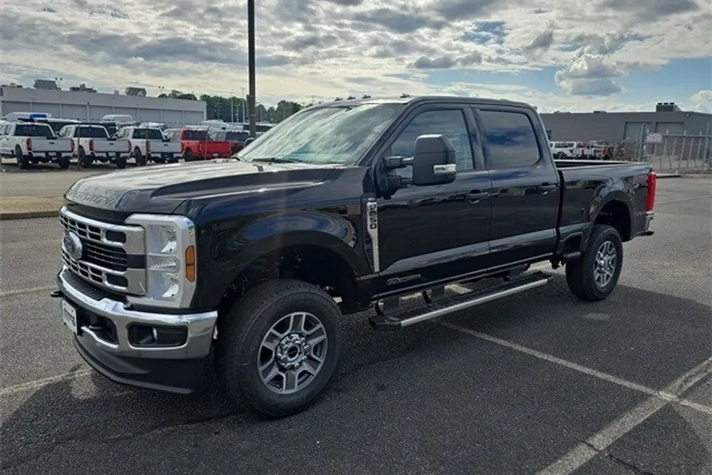 2025 Ford F-250 XLT photo 1