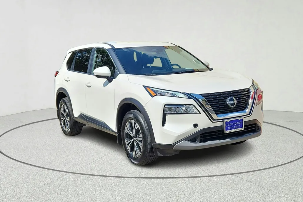 2023 Nissan Rogue SV photo 1