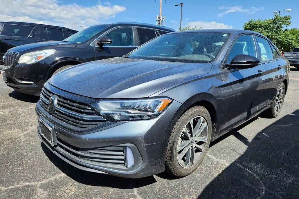 2023 Volkswagen Jetta 1.5T Sport photo 1