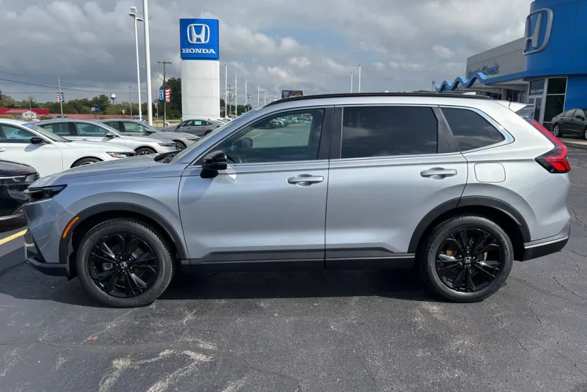 2023 Honda CR-V Hybrid Sport Touring photo 1