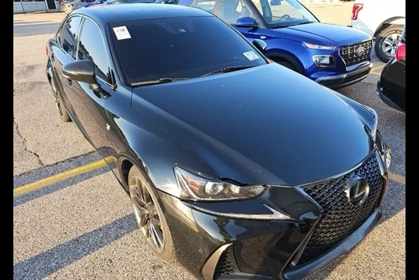 2019 Lexus IS 300 photo 1