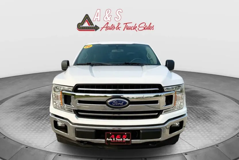 2019 Ford F-150 XLT photo 1