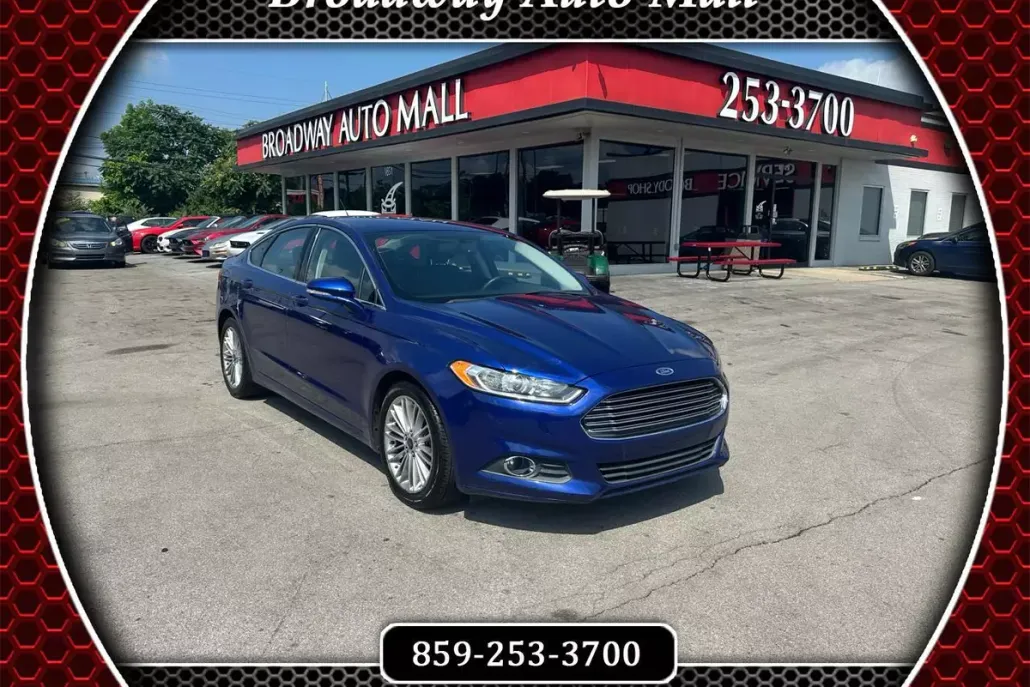 2016 Ford Fusion SE photo 1