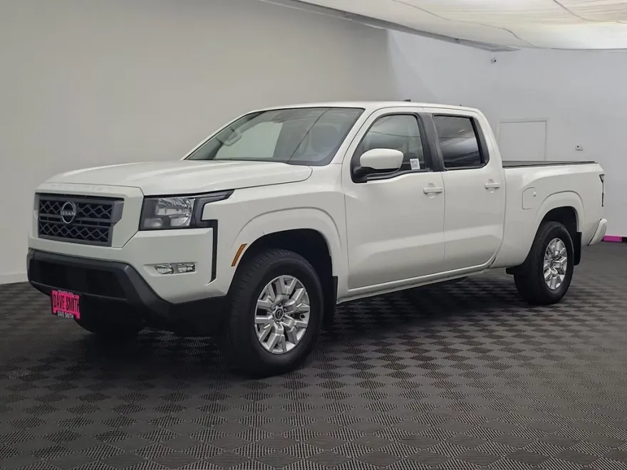 2022 Nissan Frontier SV photo 1