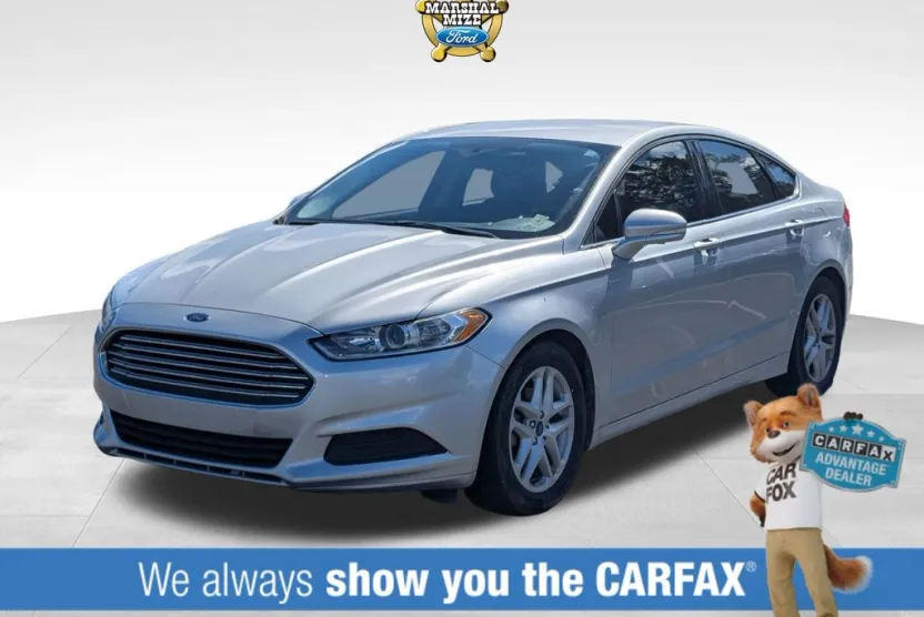 2015 Ford Fusion SE photo 1
