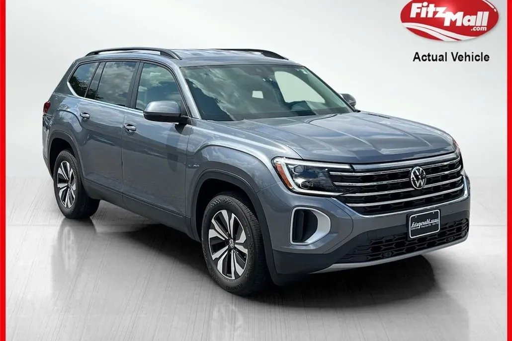 2024 Volkswagen Atlas SE photo 1