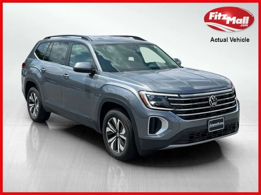 2024 Volkswagen Atlas SE photo 1