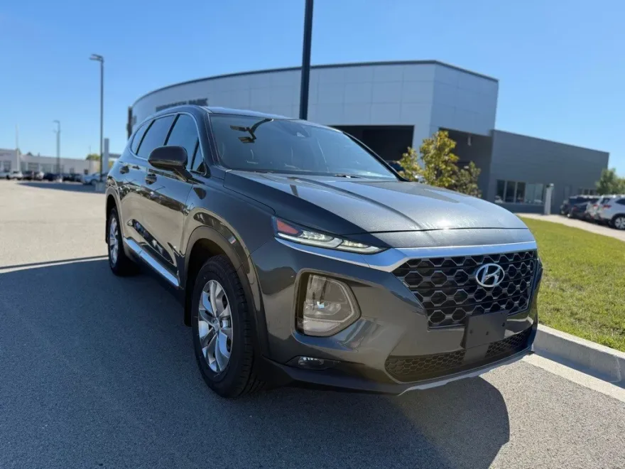 2020 Hyundai Santa Fe SEL photo 1