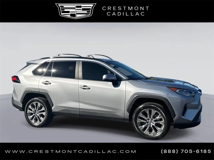 2020 Toyota RAV4 XLE Premium photo 1