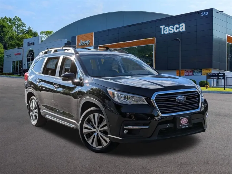 2022 Subaru Ascent Limited photo 1