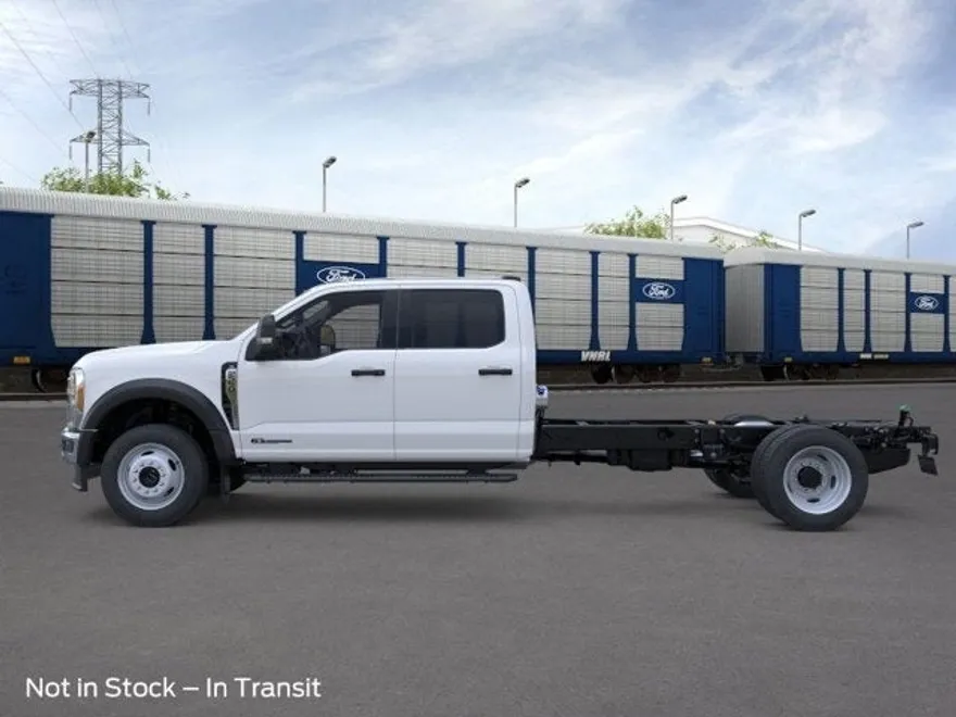 2026 Ford F-550 photo 1