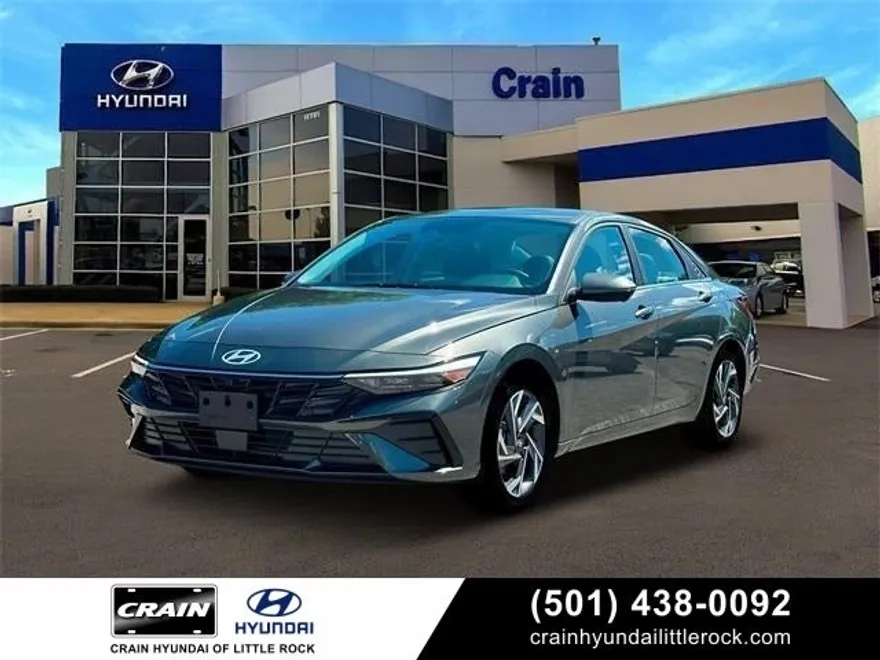 2025 Hyundai Elantra Limited photo 1
