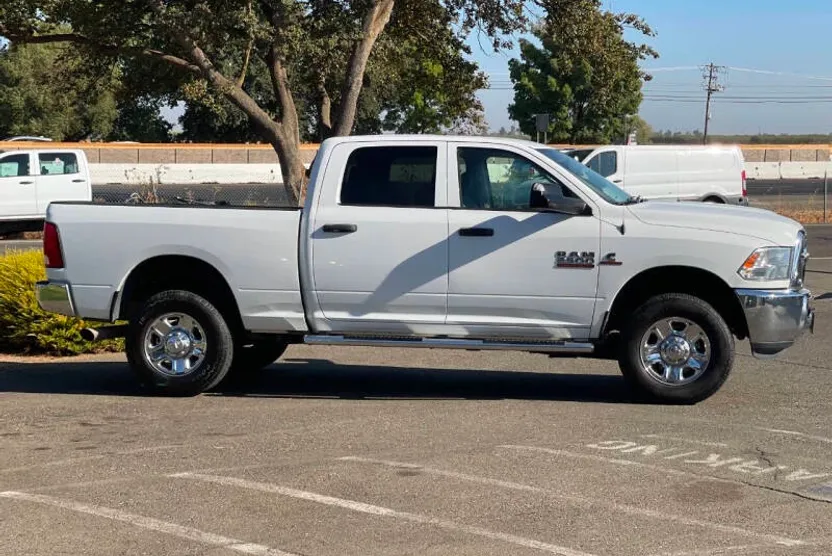 2017 Ram 2500 Tradesman photo 1
