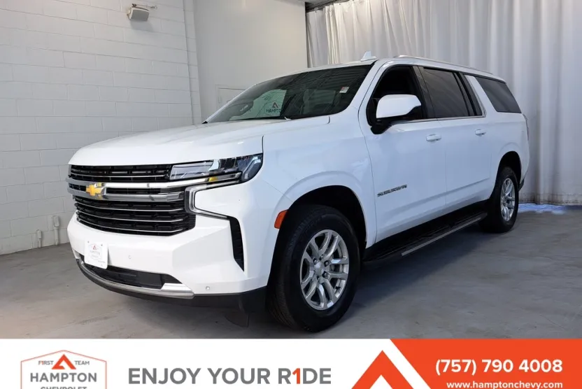 2023 Chevrolet Suburban LT photo 1