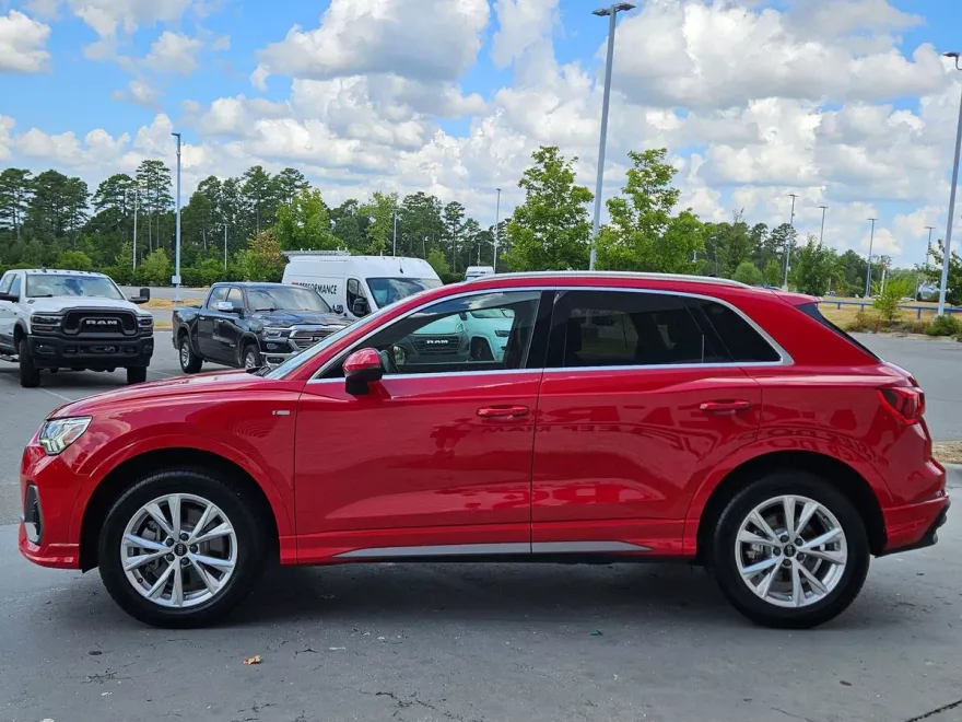 2024 Audi Q3 S line Premium photo 1