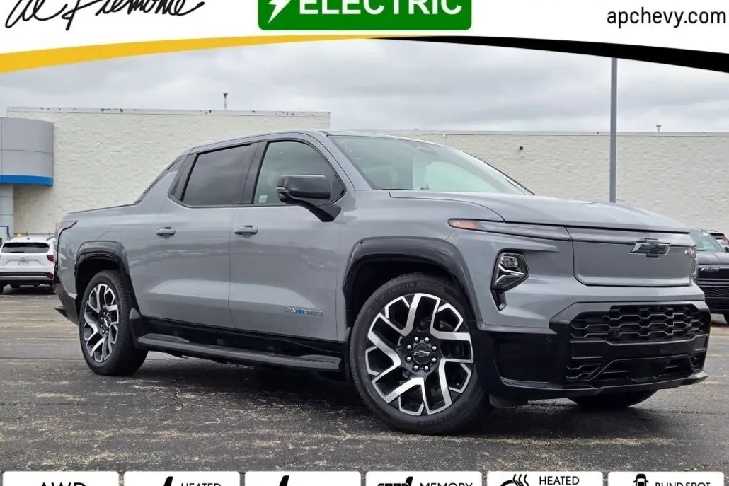 2025 Chevrolet Silverado EV RST photo 1