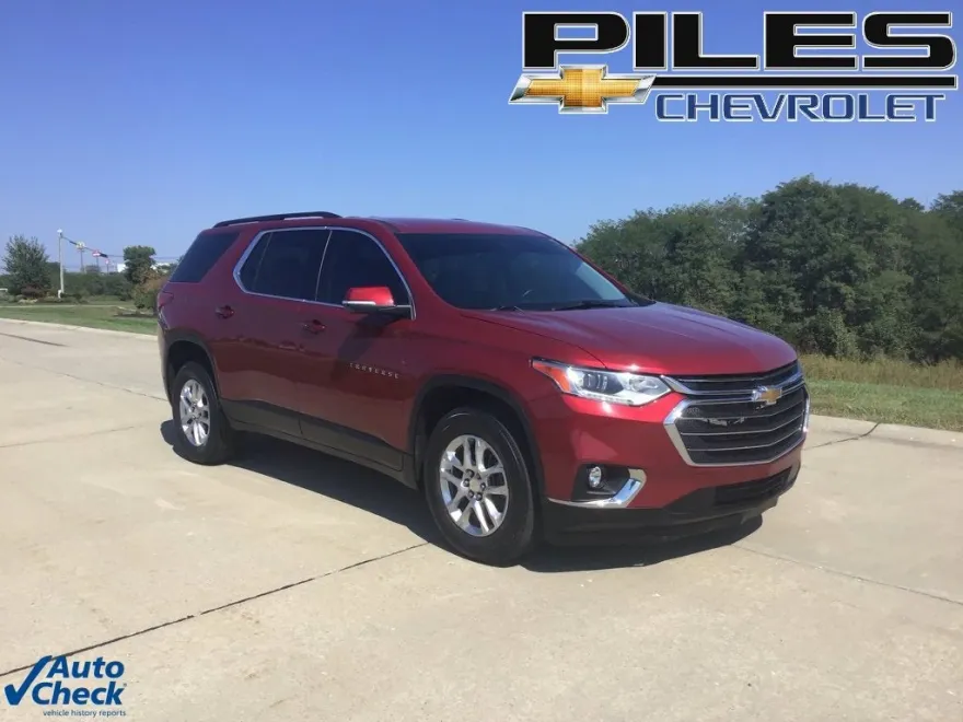2021 Chevrolet Traverse Cloth photo 1