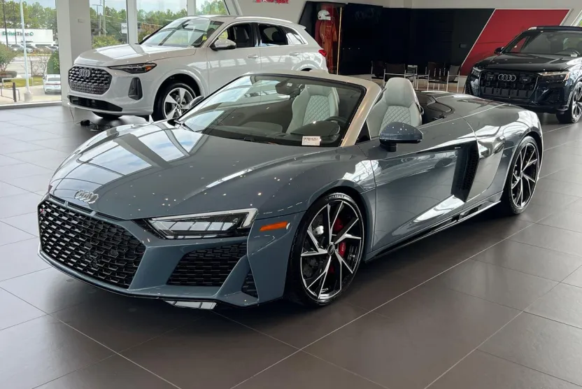 2023 Audi R8 Spyder V10 Performance photo 1
