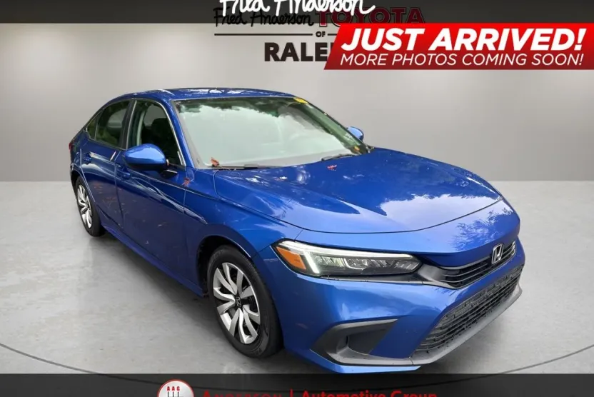 2022 Honda Civic LX photo 1