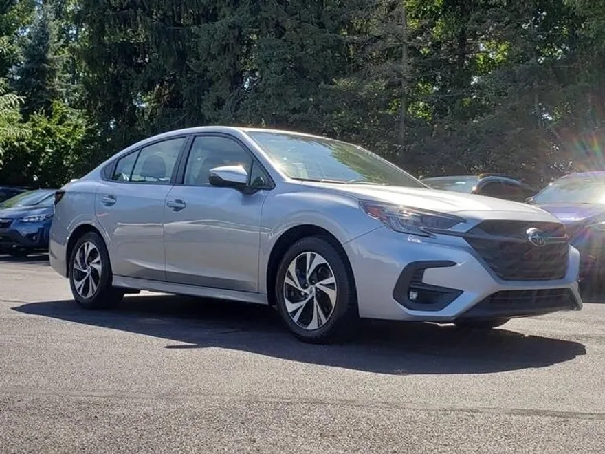 2023 Subaru Legacy Premium photo 1