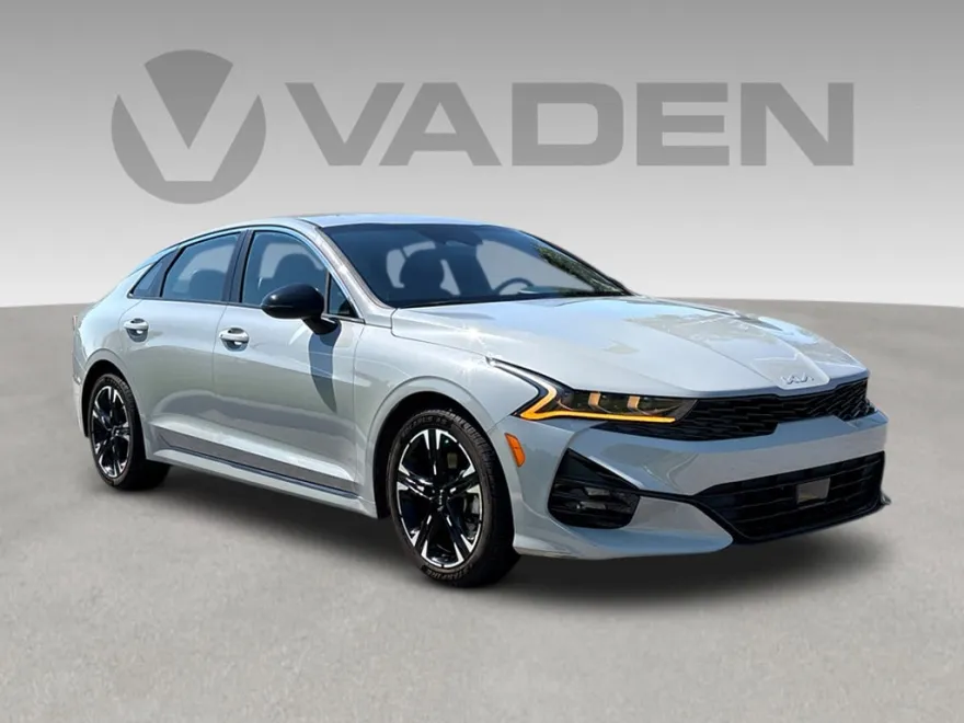 2023 Kia K5 GT-Line photo 1
