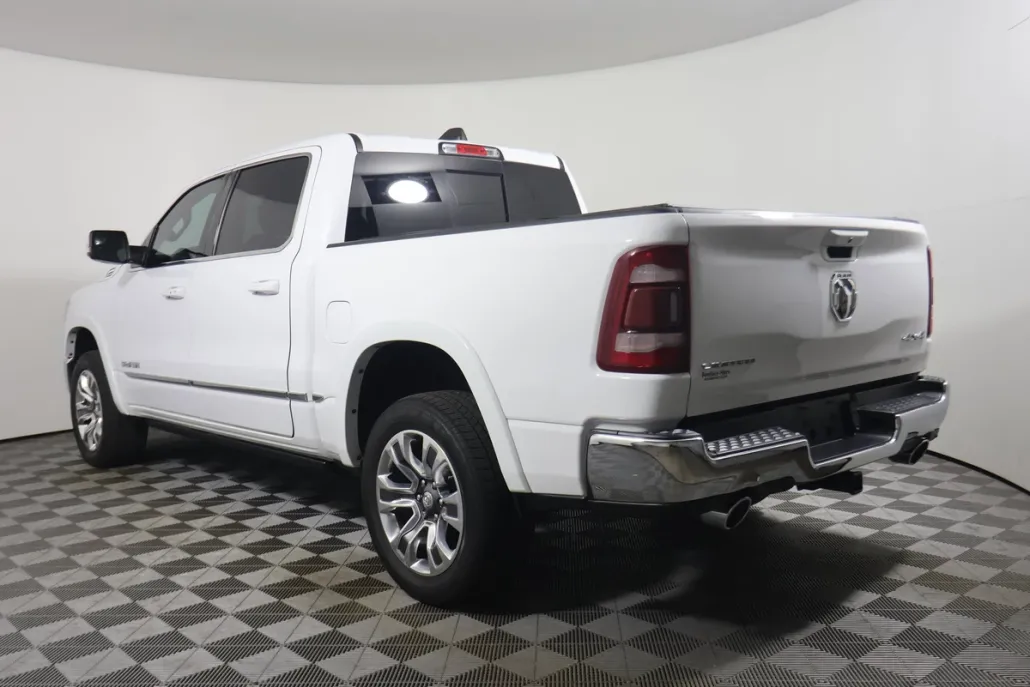 2023 Ram 1500 Limited photo 1
