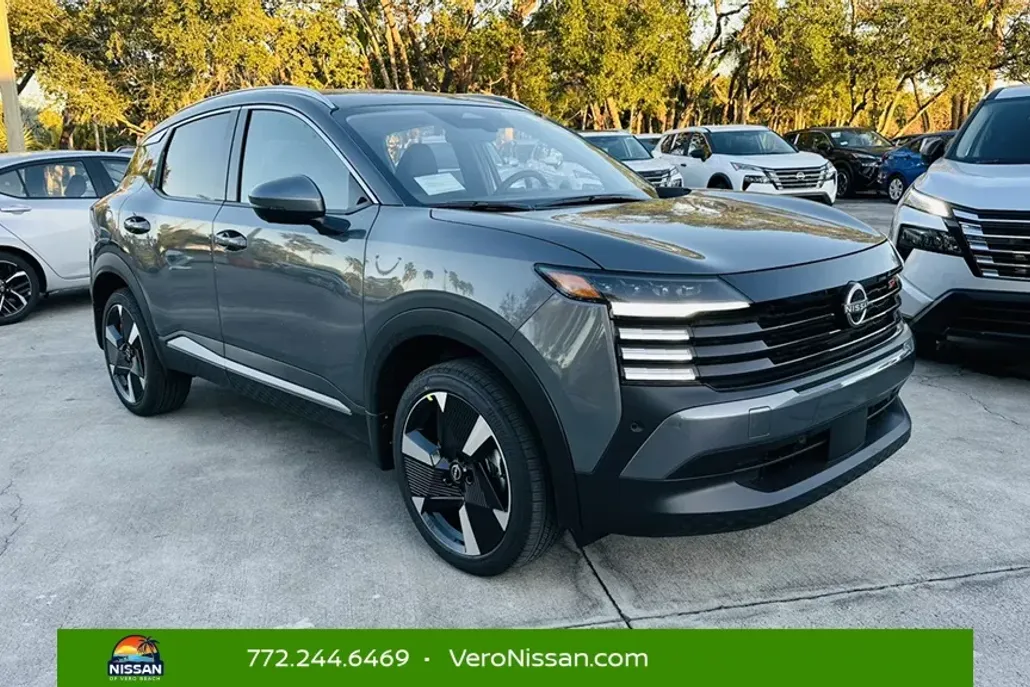 2026 Nissan Kicks SR photo 1